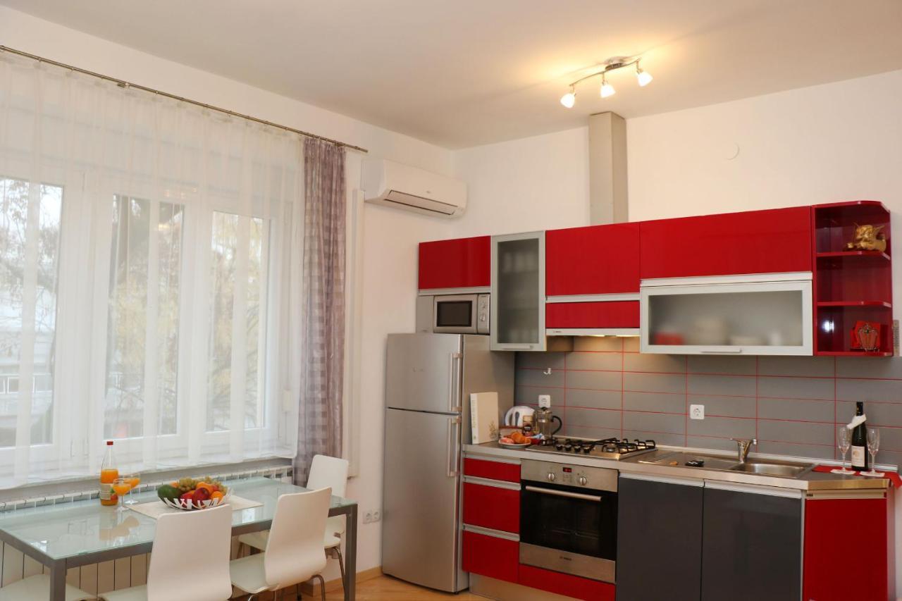 Apartment Elena 1, Zagreb City With Garage Экстерьер фото